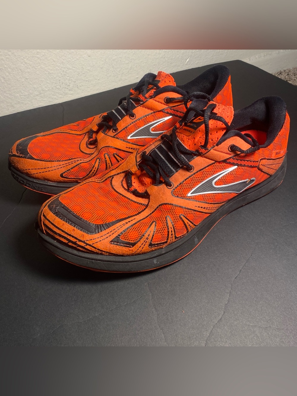 Brooks PureGrit Men’s Hiking Running Shoes Sneakers Orange Lightweight US 11